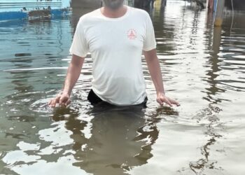 தூத்துக்குடி மழை வெள்ளம் பாதிப்பு மாநகராட்சி பாரபட்சம்  அதிமுக கவுன்சிலர் வக்கீல் மந்திரமூர்த்தி குற்றச்சாட்டு