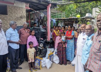 தூத்துக்குடி மாப்பிள்ளையூரணியில் குடியிருப்பை இழந்த குடும்பங்களுக்கு நிவாரணம்