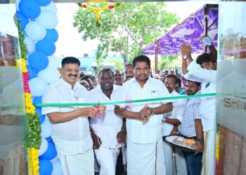 தூத்துக்குடியில் புதிய குறிஞ்சி ரெஸ்ட்ராண்ட் அமைச்சர் அனிதா ராதாகிருஷ்ணன் தொடங்கி வைத்தார்.