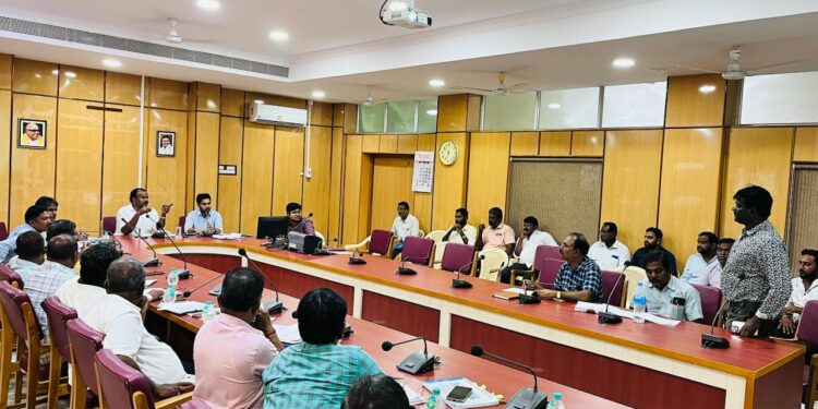 முதல்வர் மு.க.ஸ்டாலின் பிறந்த நாளையொட்டி தூத்துக்குடி அரசு மருத்துவ மனையில் பிறந்த 16 குழந்தைகளுக்கு தங்க மோதிரம் – அமைச்சர் கீதாஜீவன் வழங்கினார்.