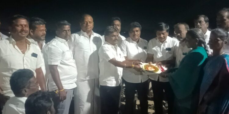 கிழக்கு ஓன்றிய திமுக செயலாளர் சரவணக்குமார் தலைமையில்   மின்னல் வேகத்தில் துவங்கிய நாடாளுமன்ற தேர்தல் பணி :   பூத்கமிட்டி, பாக முகவர்கள் திமுகவினர்கள் செம குஷி!!!