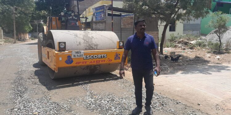 மாப்பிள்ளையூரணியில் சாலைகள் அமைக்கும் பணி தீவிரம் : ஊராட்சி மன்ற தலைவர் சரவணக்குமார் அதிரடி ஆய்வு..