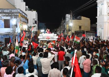 இந்தியா கூட்டணி ஆட்சி அமைந்ததும் உதயசூரியன் சின்னமும், சிலிண்டர் விலையும், நமது கை செய்கையும் ஒன்றுதான் – பிரச்சாரத்தில் கனிமொழி கருணாநிதி பேச்சு  அமைச்சர் கீதாஜீவன், மேயர் ஜெகன் பொியசாமி பங்கேற்பு