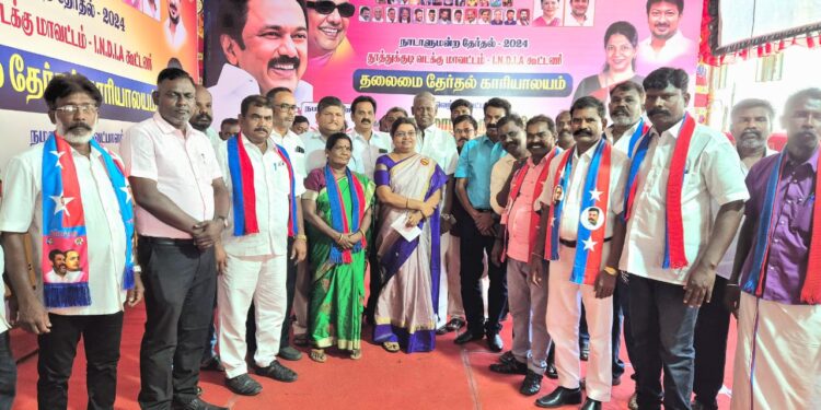 விடுதலை சிறுத்தை பொறுப்பாளர்கள் அமைச்சர் கீதாஜீவனிடம் வாழ்த்து