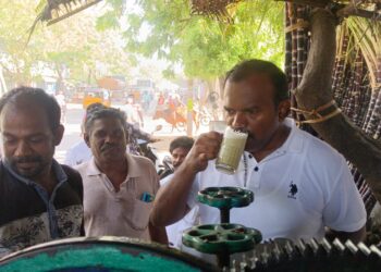 தூத்துக்குடியில் போக்குவரத்து தொழிற்சங்கம் சார்பில் கனிமொழிக்கு வாக்கு சேகாிப்பு அமைச்சர் கீதாஜீவன் தொடங்கி வைத்தார்.