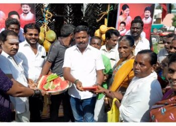 திமுக சார்பாக மாப்பிள்ளை யூரணியில் நீர் மோர் பந்தல்;    ஊராட்சி மன்ற தலைவரும் திமுக கிழக்கு ஒன்றிய செயலாளருமான சரவணகுமார் திறந்து வைத்தார்.   