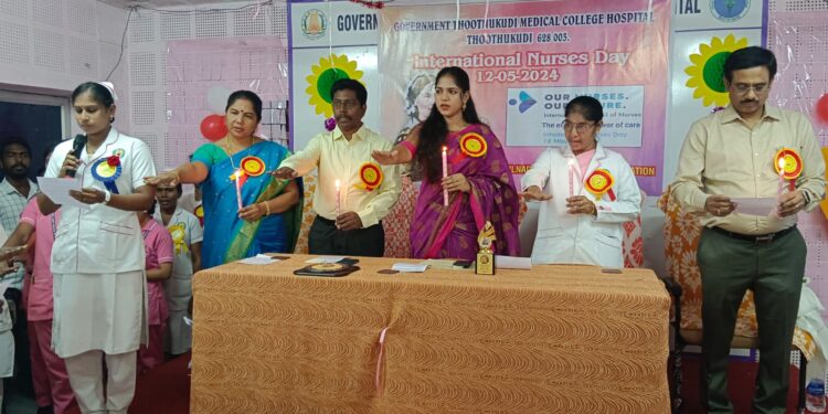 தூத்துக்குடியில் செவிலியர் தின விழா, கூடுதல் ஆட்சியர் ஐஸ்வர்யா செவிலியர்களுக்கு விருது வழங்கி பாராட்டு.