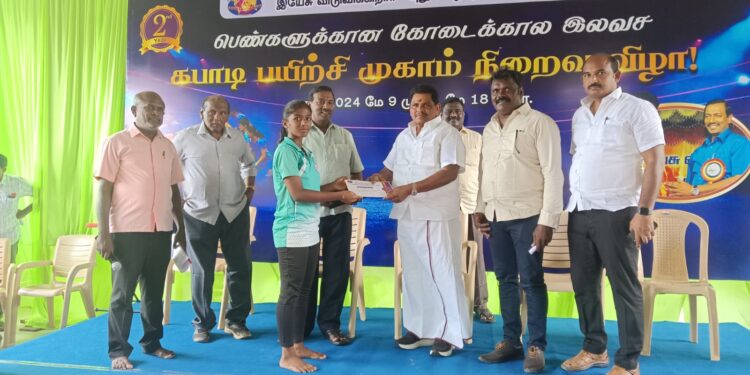 நாலுமாவடியில் பெண்களுக்கான இலவச கபடி பயிற்சி முகாம் நிறைவு விழா : அமைச்சர் அனிதா ஆர். ராதாகிருஷ்ணன், இயேசு விடுவிக்கிறார் ஊழிய நிறுவனர் மோகன் சி. லாசரஸ் ஆகியோர் பங்கேற்பு!!!