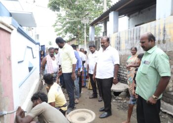 தூத்துக்குடி மாநகராட்சி பகுதியில் பல்வேறு இடங்களில் மேயர் ஜெகன் பொியசாமி ஆய்வு