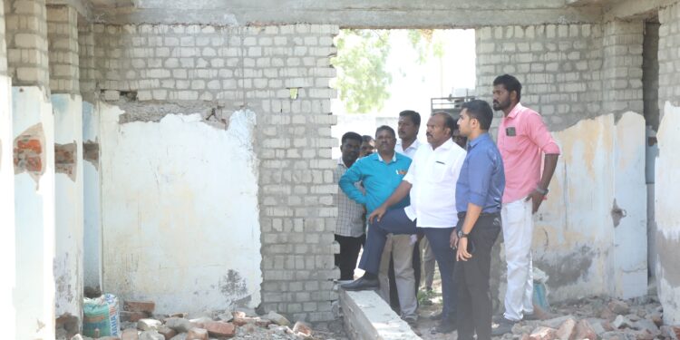 தூத்துக்குடி மாநகராட்சி பகுதியில் மேயர் ஜெகன் பொியசாமி ஆய்வு