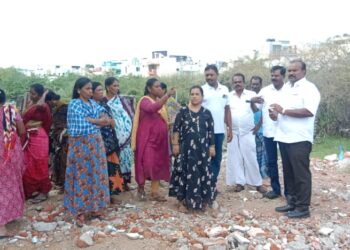 தூத்துக்குடி பாத்திமாநகர் பகுதியில் மேயர் ஜெகன் பொியசாமி ஆய்வு