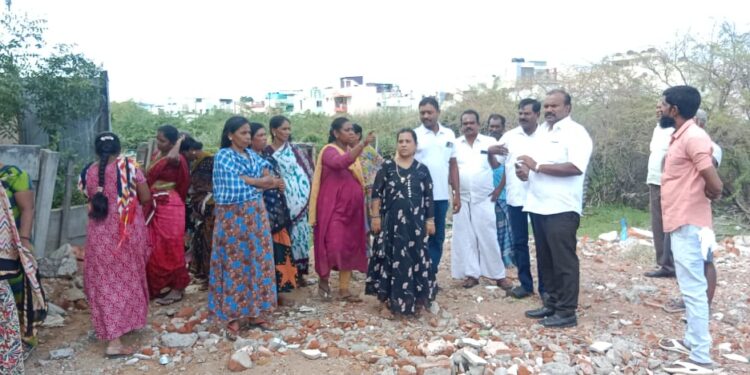 தூத்துக்குடி பாத்திமாநகர் பகுதியில் மேயர் ஜெகன் பொியசாமி ஆய்வு