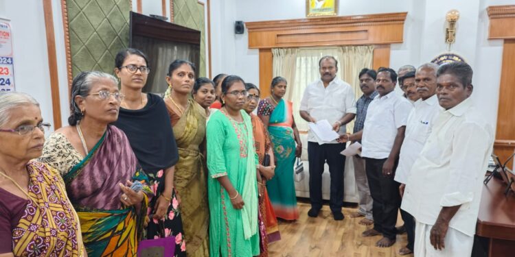 மக்களைப்பற்றி சிந்திப்பதும் மக்கள் பணியாற்றுவதும் தான் எங்களது கடமை கம்யூனிஸ்ட் கட்சி கோாிக்கைக்கு மேயா் ஜெகன் பொியசாமி பதில்