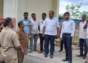 தூத்துக்குடி அண்ணா பேருந்து நிலையத்தில் காவல்நிலையம், நூலகம் அமையவுள்ள இடத்தினை மேயர் ஜெகன் பொியசாமி ஆய்வு மேற்கொண்டார்.