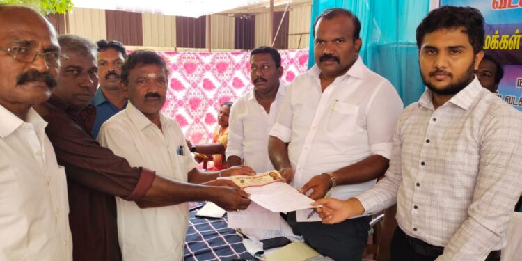 மாநகராட்சி பகுதியில் 1000 புதிய குடிநீர் இணைப்புகள் வழங்கப்படவுள்ளன. பொதுமக்கள் பயன்படுத்திக்கொள்ள வேண்டும். குறைகள் தீர்க்கும் முகாமில் மேயா் ஜெகன் பொியசாமி தகவல்