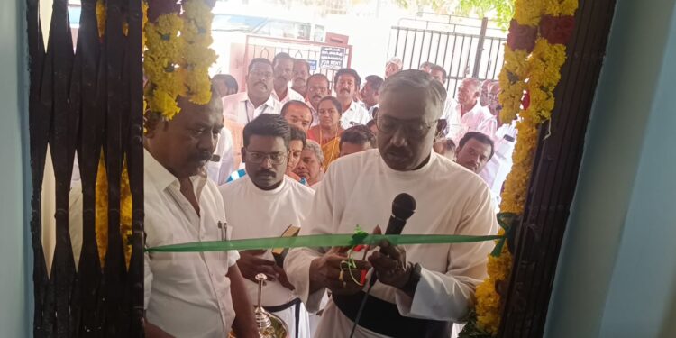 தூத்துக்குடி அதிமுக வர்த்தக அணி அலுவலகம் திறப்பு விழா