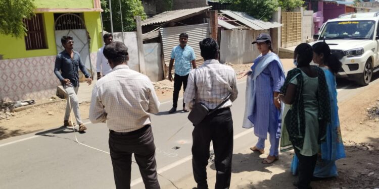 மாப்பிள்ளையூரணி ஊராட்சி பகுதியில் சாலை அமைக்கும் பணியை கூடுதல் கலெக்டர் ஐஸ்வர்யா ஆய்வு