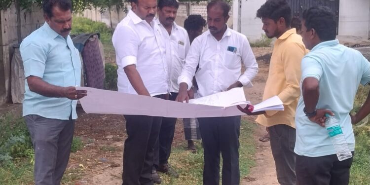 தூத்துக்குடி மாநகராட்சி பல்வேறு பகுதியில் மேயர் ஜெகன் பொியசாமி ஆய்வு