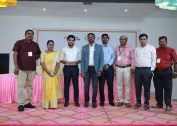 தூத்துக்குடியில் கட்டுநர் சங்க கருத்தரங்கை மாநகராட்சி ஆணையர் மதுபாலன் துவக்கிவைத்தார்