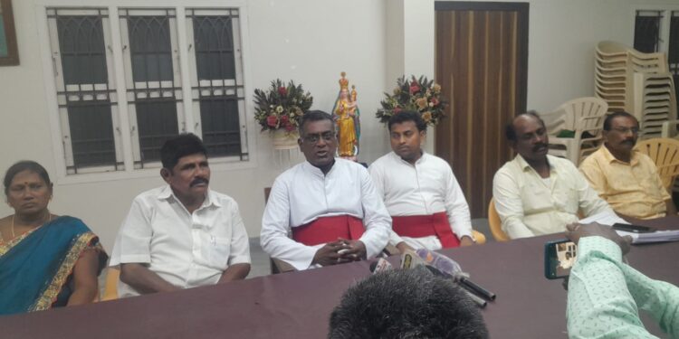 தூத்துக்குடி தூய பனிமய மாதா பேராலயத்தில் 442ஆம் ஆண்டு திருவிழா வருகிற 26ஆம் தேதி கொடியேற்றத்துடன் தொடங்கி ஆக.5ஆம் தேதி வரை நடைபெறுகிறது: ஆலய அதிபர் ஸ்டார்வின் பேட்டி!!!