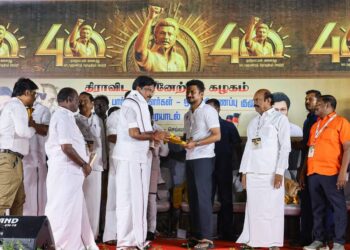 நாடாளுமன்ற தேர்தல் வெற்றி பெற்றதையொட்டி நெல்லை தொகுதி பொறுப்பாளர் மாநில திமுக நெசவாளர் அணி துணை செயலாளர் வசந்தம் ஜெயக்குமாருக்கு அமைச்சர் உதயநிதி ஸ்டாலின் வாழ்த்து 