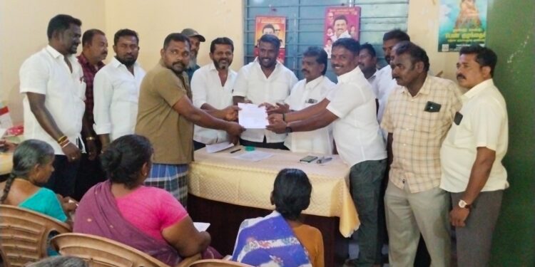 மாப்பிள்ளையூரணியில் கலைஞாின் “கனவு இல்லம்” திட்டத்தில் வீடுகட்டுவதற்கான ஆணையை சண்முகையா எம்.எல்.ஏ வழங்கினார்.