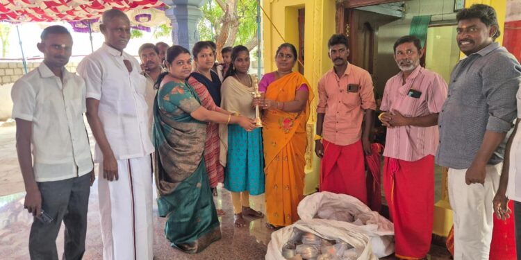 தீப ஓளியேற்றுங்கள் தீயசக்திகள் மறையட்டும் அமைச்சர் கீதாஜீவன் கலந்துரையாடலில் பேசினார்.