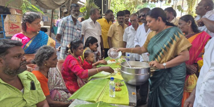 தூத்துக்குடி செல்வவிநாயகபுரம் பத்திரகாளியம்மன் கோவிலில் கும்பாபிஷேகம் அமைச்சர் கீதாஜீவன், மேயர் ஜெகன் பொியசாமி பங்கேற்பு