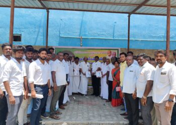 தூத்துக்குடி மாவட்ட தமிழ் மாநில காங்கிரஸ் சார்பில் உறுப்பினர்கள் சேர்க்கை தீவிரம்: எஸ்.டி.ஆர் விஜய சீலன் தலைமையில் நடைபெற்றது.