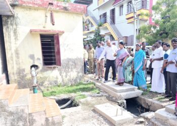 தூத்துக்குடியில் 2 இடங்களில் அங்கன்வாடி மையம் அமைப்பதற்கான இடத்தை அமைச்சர் கீதாஜீவன் ஆய்வு