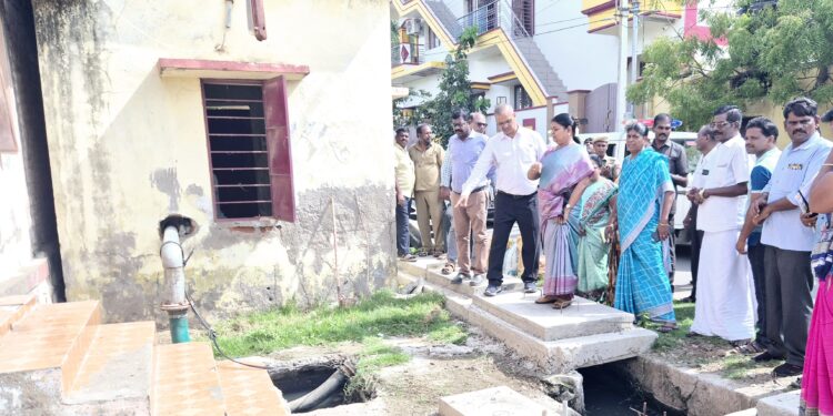 தூத்துக்குடியில் 2 இடங்களில் அங்கன்வாடி மையம் அமைப்பதற்கான இடத்தை அமைச்சர் கீதாஜீவன் ஆய்வு