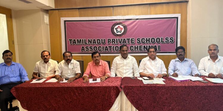 தமிழக அரசுக்கும் தமிழ்நாடு அளவில் உள்ள 12000 தனியார் பள்ளிகளுக்கும், தமிழ்நாடு தனியார் பள்ளிகள் சங்கம் பாலமாக இருக்கும் : தமிழ்நாடு தனியார் பள்ளிகள் சங்கம் நிறுவனர், மாநிலத் தலைவர் பி.டி அரசகுமார் தகவல்!!