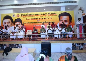 நெல்லை பாளை தொகுதி திமுக கூட்டம் வசந்தம் ஜெயக்குமாா் பங்கேற்பு