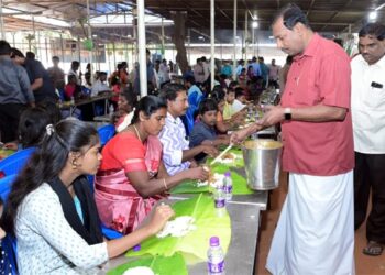 நாலுமாவடியில் 3ஆயிரம் பேருக்கு கிறிஸ்துமஸ் விருந்து: சகோ. மோகன் சி. லாசரஸ் வழங்கினார்!