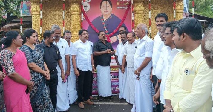 தீயசக்திகளின் ஆட்சியை விரட்டுவோம்.. ஜெயலலிதா 8 வது நினைவு நாளில் மலர் அஞ்சலி செலுத்தி உறுதிமொழியெடுத்த முன்னாள் அமைச்சர் சி.த செல்லப்பாண்டியன்..