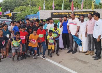 தூத்துக்குடியில் தமிழன்டா சங்கமம் சார்பில் மினி மாரத்தான் போட்டி :   மேயர் ஜெகன் பெரியசாமி கொடியசைத்து துவக்கி வைத்தார்.