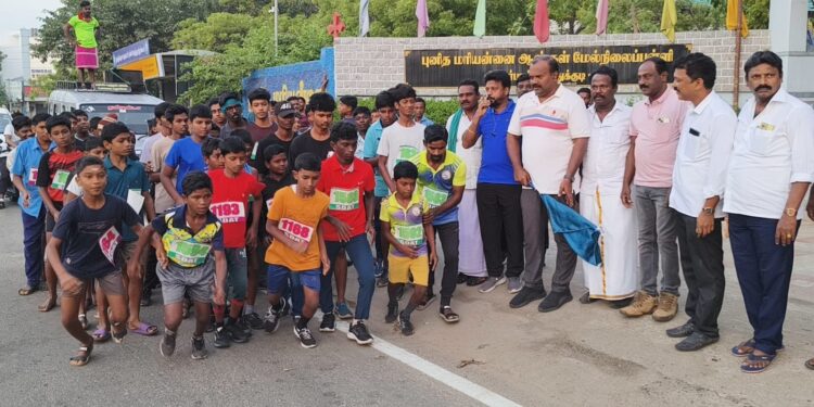 தூத்துக்குடியில் தமிழன்டா சங்கமம் சார்பில் மினி மாரத்தான் போட்டி : மேயர் ஜெகன் பெரியசாமி கொடியசைத்து துவக்கி வைத்தார்.