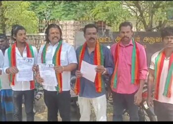 தூத்துக்குடி மாவட்ட பத்திரிகையாளர்களுக்கு வீட்டுமனை பட்டா வழங்க வேண்டும் – பெருந்தலைவர் மக்கள் கட்சி சார்பில் கலெக்டர் இளம்பகவத்திடம் மாவட்டச் செயலாளர் எஸ் பி மாரியப்பன் கோரிக்கை