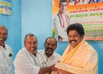 ராமநாதபுரம் மாவட்டம் S.P. பட்டணத்தில் அகில இந்திய காங்கிரஸ் கமிட்டி அலுவலகத்தை காங்கிரஸ் எம் எல் ஏ கரு மாணிக்கம் திறந்து வைத்தார் : திமுக அயலக அணி நிர்வாகிகள் பங்கேற்று வாழ்த்துக்கள் தெரிவித்தனர்.