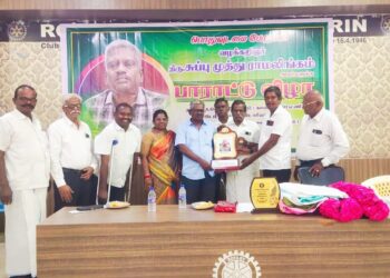 பொதுவுடமை போராளி வழக்கறிஞர் சுப்பு முத்துராமலிங்கம் அவர்களுக்கு பாராட்டு விழா*:      தூத்துக்குடி சமூக சேவகர், மாஸ் ஆம்புலன்ஸ் நிறுவனர்   தமிழ் செல்வன் ஏற்பாட்டில் நடைபெற்றது.