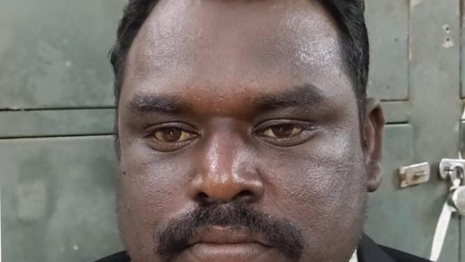 தூத்துக்குடி வழக்கறிஞர் சங்கத்தின் நிர்வாக குழு உறுப்பினராக பிரபல வழக்கறிஞர் முனீஸ் குமார் தேர்வு : முக்கிய பிரமுகர்கள் வாழ்த்து!!