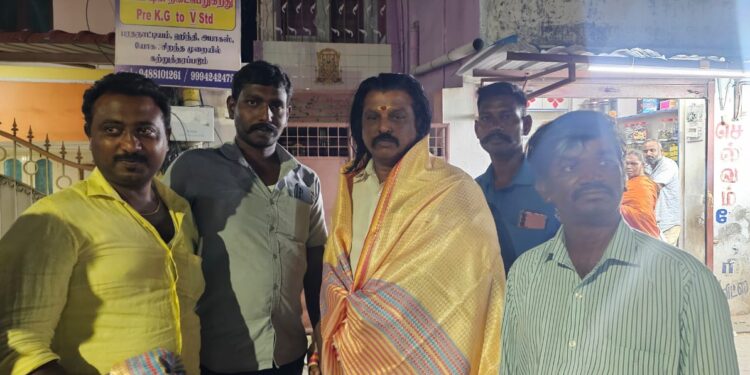 தூத்துக்குடி அத்திமரப்பட்டி இளைஞர்கள் சார்பில் வைகாசி விசாகம் முன்னிட்டு பாதயாத்திரை பக்தர்களுக்கு குளிர் பானங்கள் உணவுகள் வழங்க சிறப்பான ஏற்பாடு : பெருந்தலைவர் மக்கள் நலச் சங்கம் அமைப்பின் நிறுவனத் தலைவர் தொழிலதிபர் எஸ். பி. மாரியப்பன் துவக்கி வைக்கிறார்.