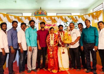 தூத்துக்குடி ராஜ் டிவி மாவட்ட ஓளிப்பதிவாளர் மு.மணிகண்டன் – தி.பிரியங்கா திருமணம் நெல்லையில் கோலாகலம் : தூத்துக்குடி பிரஸ் கிளப் நிர்வாகிகள் மற்றும் முக்கிய பிரமுகர்கள் நேரில் வாழ்த்து!!!