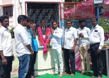 தூத்துக்குடியில் இரட்டைமலை சீனிவாசனாரின் பிறந்தநாளை முன்னிட்டு அன்னாரது திருவுருவச் சிலைக்கு அரசியல் பிரமுகர்கள் மாலை அணிவித்து மரியாதை!!