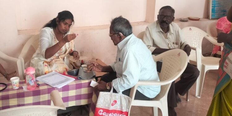 தூத்துக்குடியில் கிறித்தவர் வாழ்வுரிமை இயக்கம் மற்றும் தூத்துக்குடி நலக்குடில் சார்பில் மாபெரும் இலவச இயற்கை மருத்துவ முகாம் : பொதுமக்கள் ஏராளமானோர் பங்கேற்றனர்.