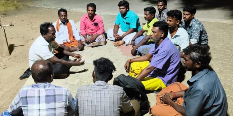 திருச்செந்தூரில் தமிழ் கடவுளுக்கு குடமுழுக்கு நடைபெறும் போது தமிழிலே வேத மந்திரங்கள் முழங்க வேண்டும்,தமிழர் கலை நிகழ்ச்சிகள் நடைபெற வேண்டும். தமிழக அரசு இதனை தீவிரமாக கண்காணிக்க வேண்டுமென தமிழன்டா கலைக்குழு தலைவர் ஜெகஜீவன் அரசுக்கு வேண்டுகோள்