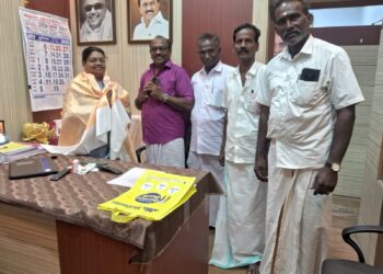 தாமிரபரணி வடகால் கோரம்பள்ளம் விவசாயிகள் அமைச்சர் கீதாஜீவனுடன் சந்திப்பு