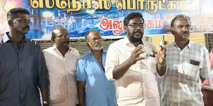 தூத்துக்குடியில் ஐயா ரோச் பூங்காவில் நடைபெற்று வரும் ஸ்நோஸ் மாபெரும் பொருட்காட்சி-2025 வருகிற 17 ஆம் தேதி நிறைவு பெறுகிறது : சிறப்பு சலுகையாக பள்ளி கல்லூரி மாணவ மாணவிகளுக்கு நுழைவு கட்டணம், ஒரு ராட்டினத்தில் சுற்றி மகிழ இலவசம் ஸ்நோஸ் பொருட்காட்சி நிர்வாகம் அதிரடி அறிவிப்பு