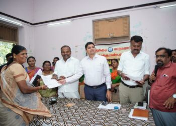 தூத்துக்குடி மாநகராட்சி கிழக்கு மண்டலத்தில் பொதுமக்கள் குறைதீர்க்கும் முகாம் :  255 மனுக்கள் வரப்பெற்றதில் 221 மனுக்களுக்கு தீர்வு மேயர் ஜெகன்  பெரியசாமி தகவல்