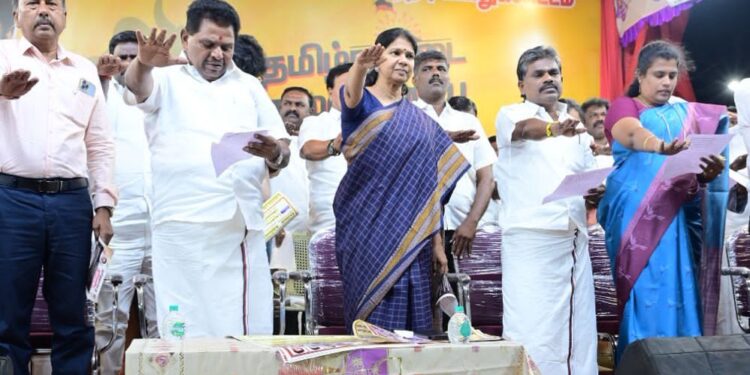 உள்துறை அமைச்சர் அமித்ஷாவின் வீடு தான் அதிமுகவின் தலைமை அலுவலகம்: உடன்குடியில் கனிமொழி எம்.பி ஆவேசம்